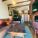 El Rio Apartment